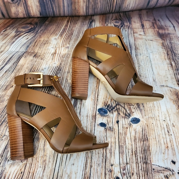 MICHAEL KORS  Anya Open Toe Sandal - Picture 8 of 13